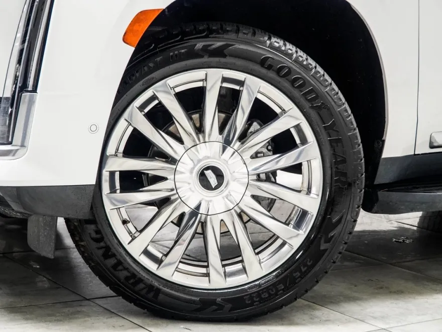 2023 Cadillac Escalade Premium Luxury photo 1