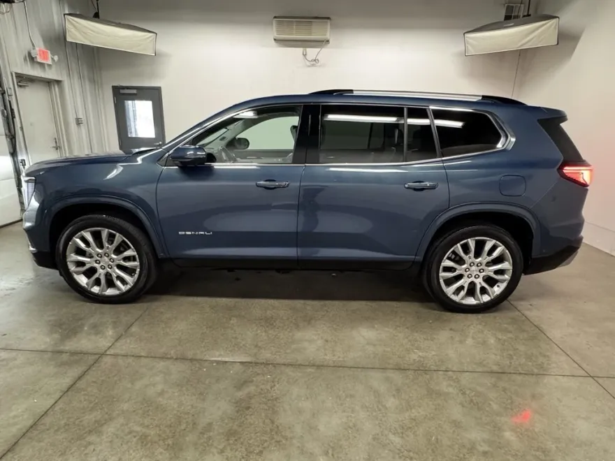 2024 Gmc Acadia Denali photo 1