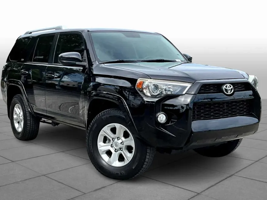 2014 Toyota 4Runner SR5 photo 1