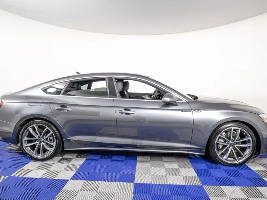 2023 Audi A5 45 S line Premium Plus photo 1