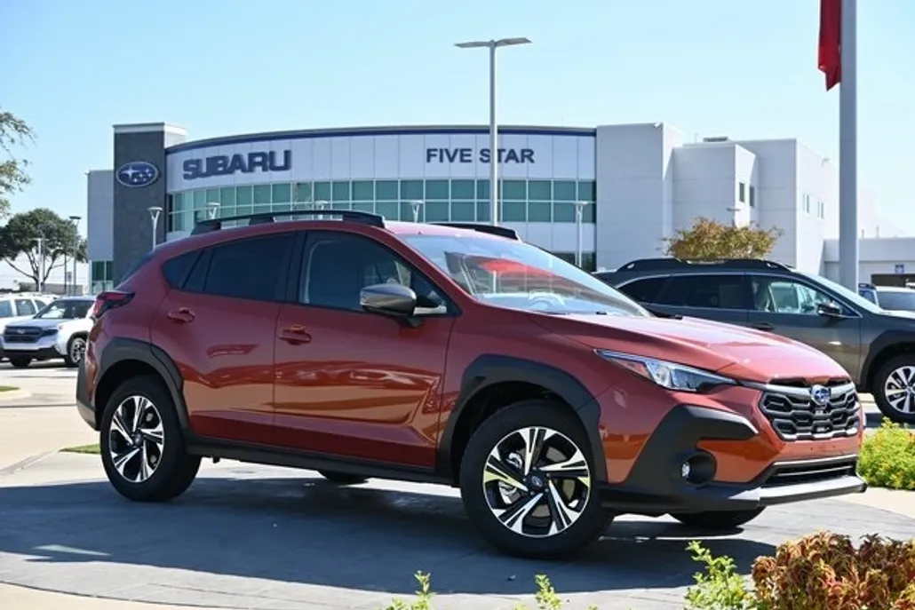 2025 Subaru Crosstrek Premium photo 1