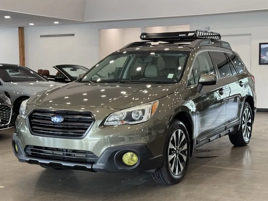 2016 Subaru Outback 3.6R Limited photo 1