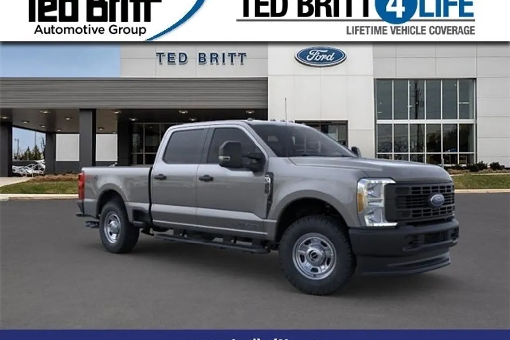 2025 Ford F-350 XL photo 1
