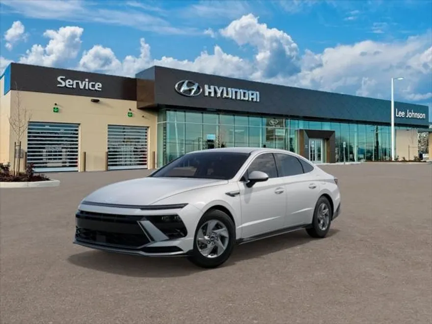 2025 Hyundai Sonata SE photo 1