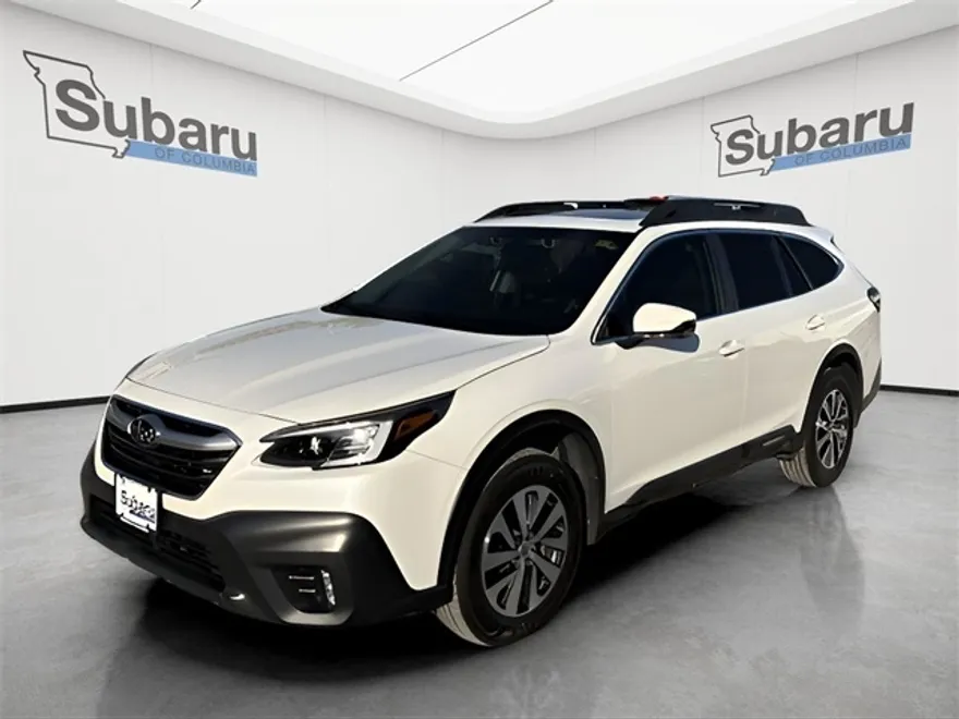 2020 Subaru Outback Premium photo 1