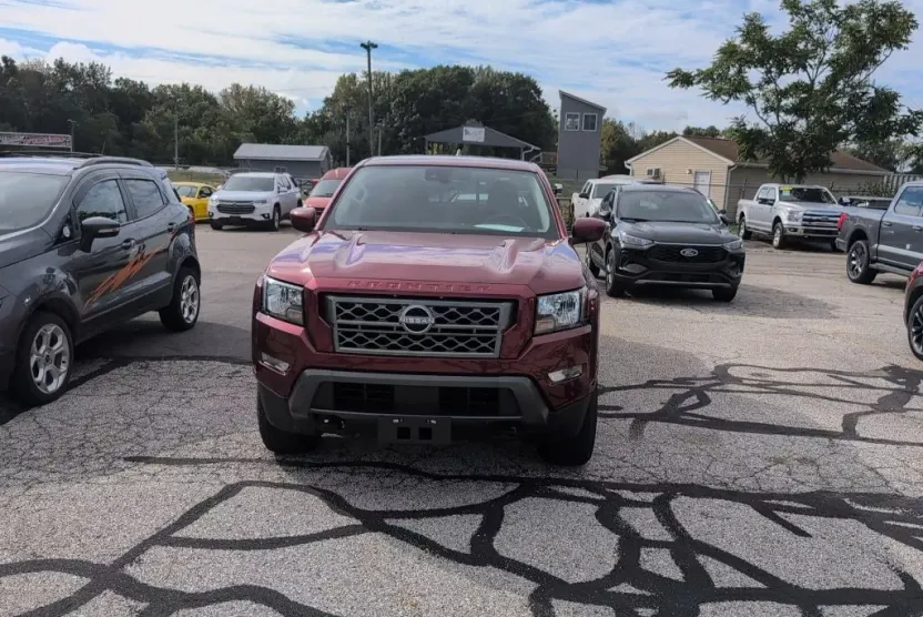 2023 Nissan Frontier SV photo 1
