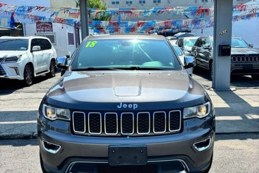 2018 Jeep Grand Cherokee Limited photo 1