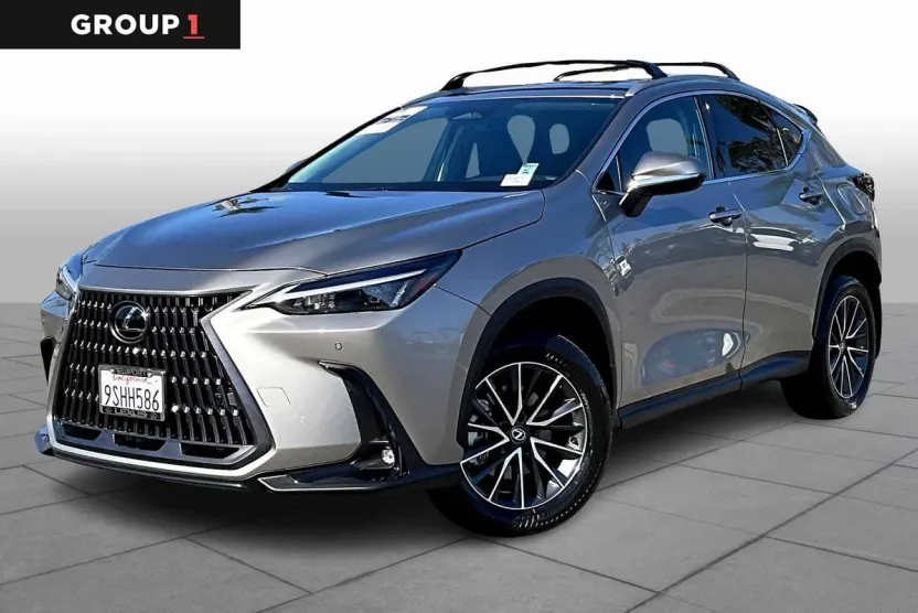 2025 Lexus NX 250 photo 1