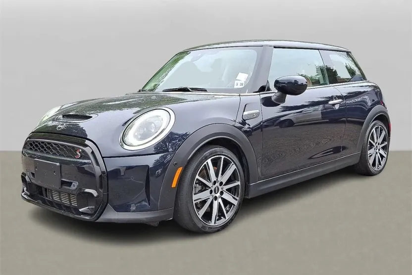 2023 Mini Cooper S Iconic photo 1