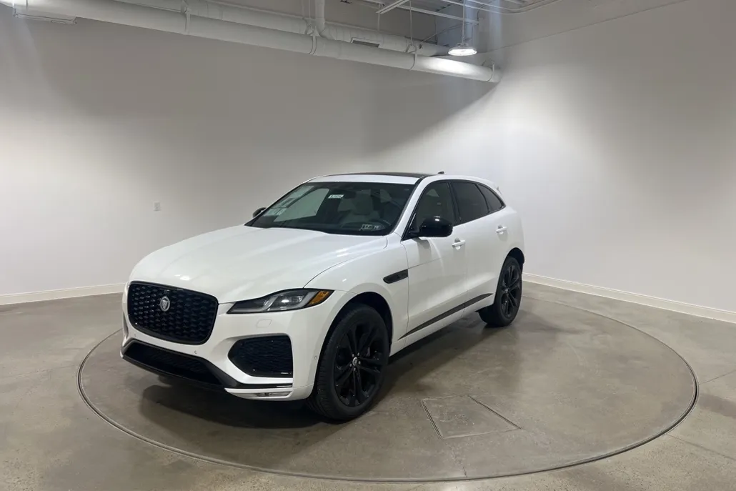 2026 Jaguar F-PACE P250 R-Dynamic S photo 1