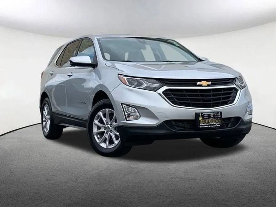 2020 Chevrolet Equinox LT photo 1