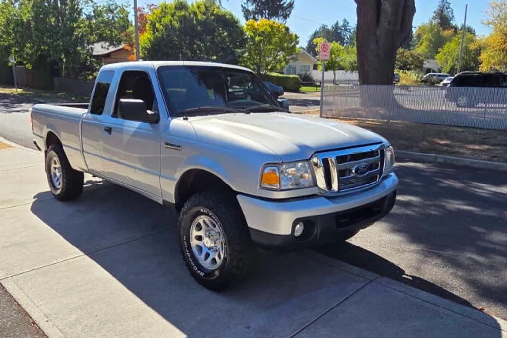 2011 Ford Ranger XLT photo 1