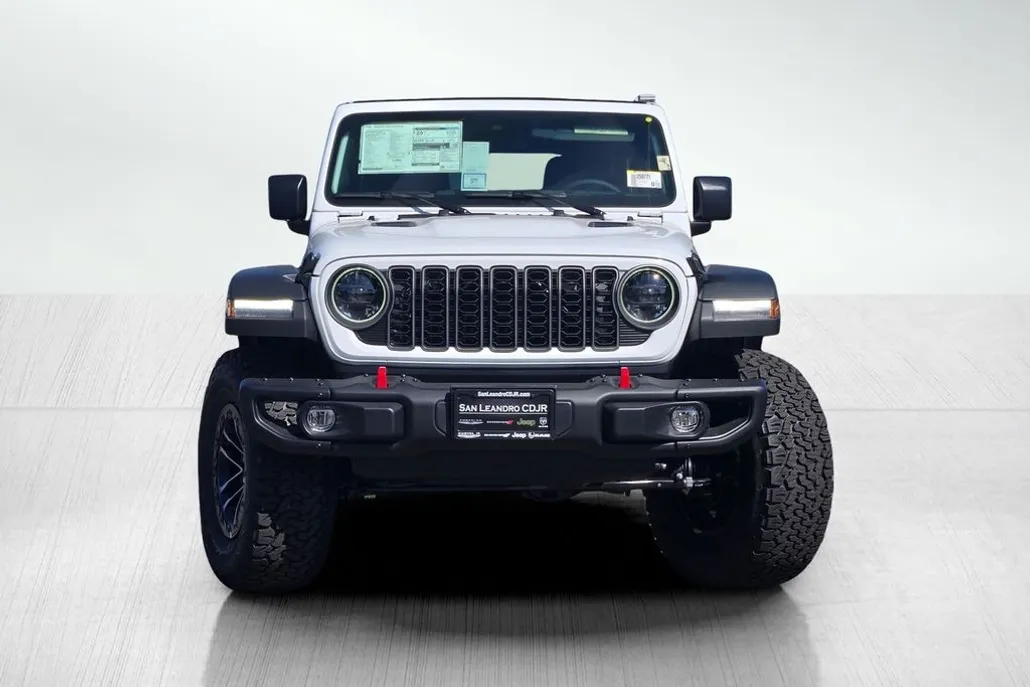 2025 Jeep Wrangler Rubicon photo 1