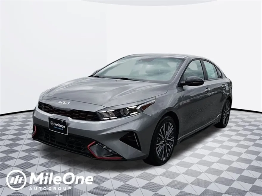 2024 Kia Forte GT-Line photo 1