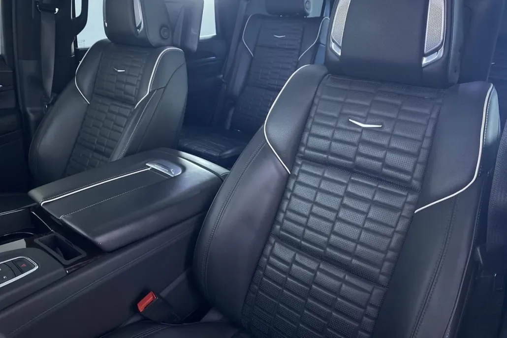 2022 Cadillac Escalade Sport Platinum photo 1