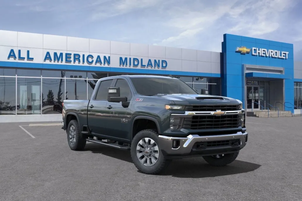 2025 Chevrolet Silverado 2500HD LT photo 1