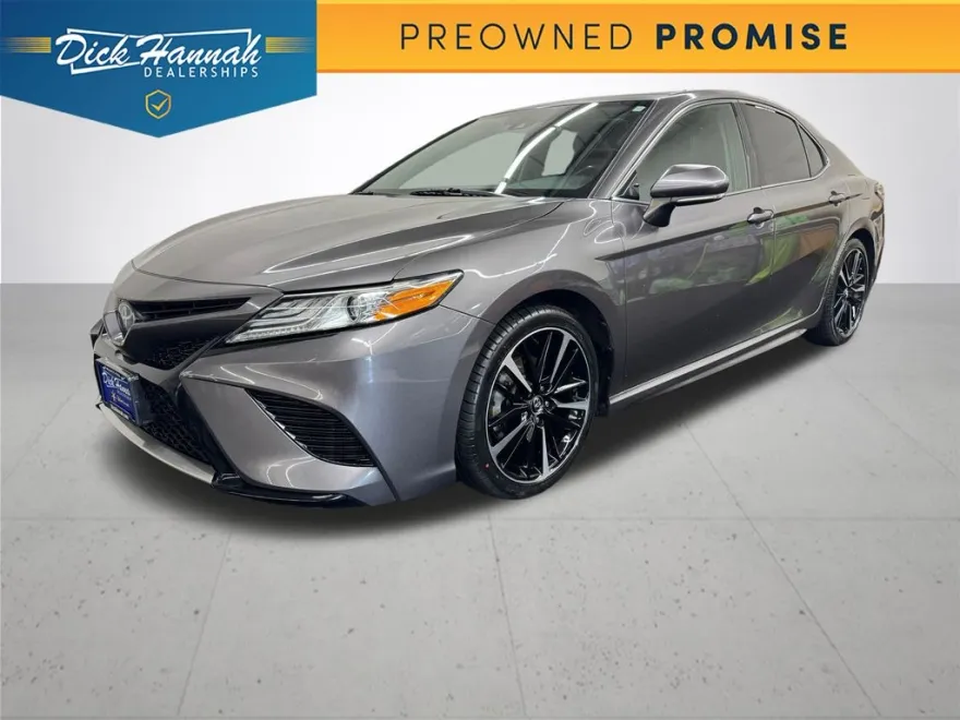 2020 Toyota Camry XSE photo 1