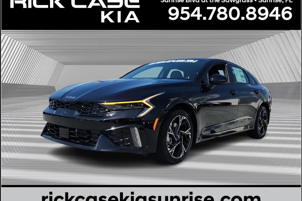 2025 Kia K5 GT-Line photo 1