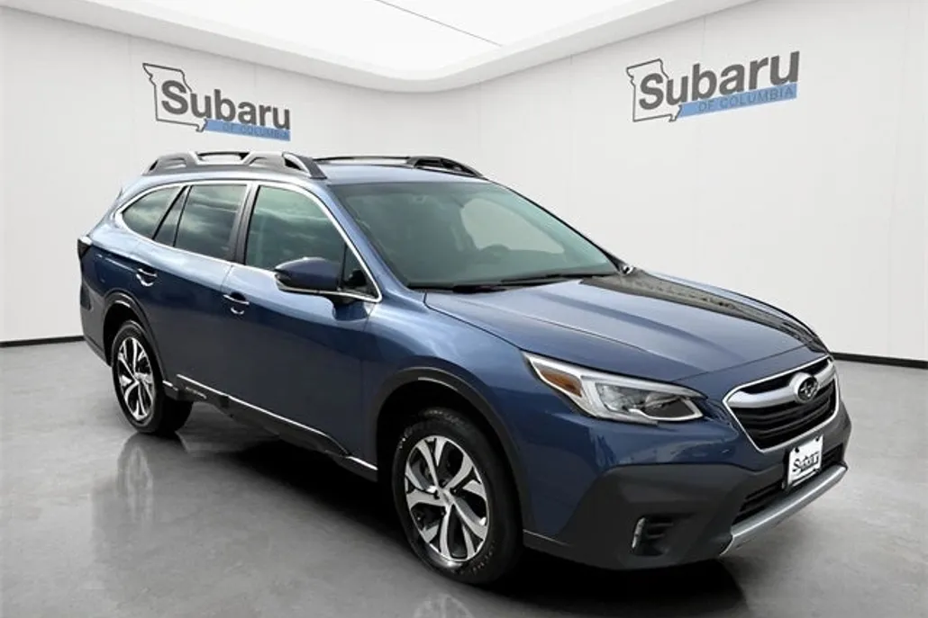 2022 Subaru Outback Limited photo 1
