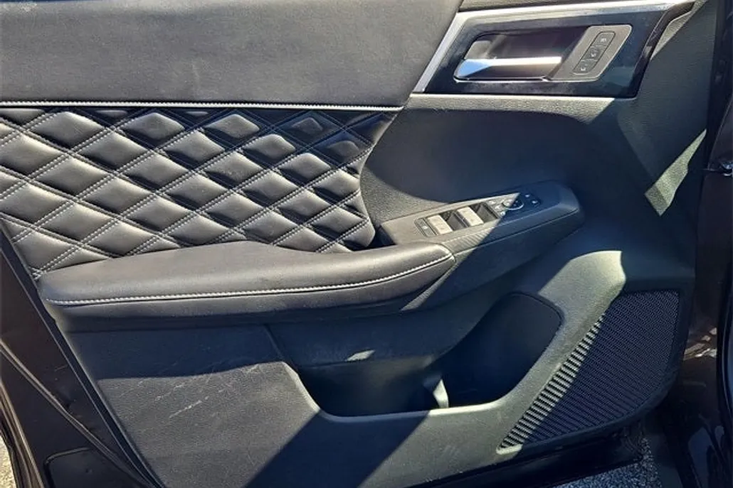2022 Mitsubishi Outlander SEL photo 1