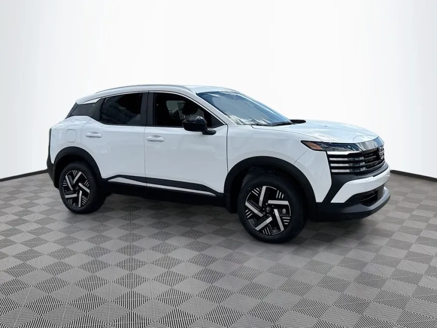 2026 Nissan Kicks SV photo 1