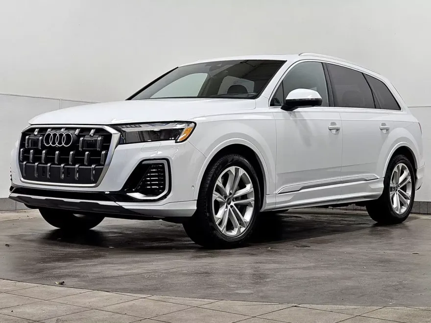 2025 Audi Q7 55 Premium photo 1