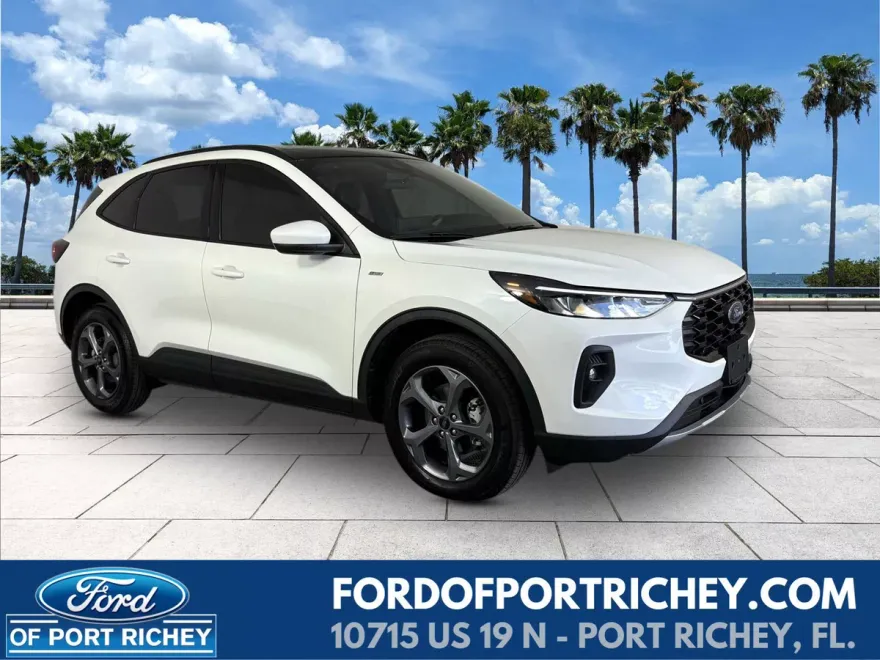2025 Ford Escape ST-Line Select photo 1