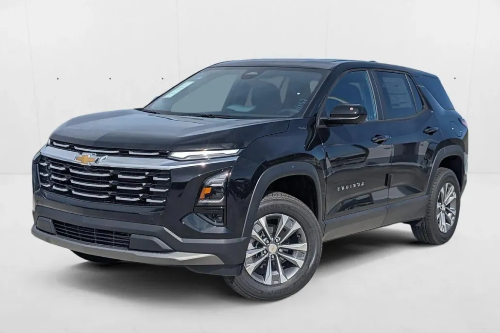 2025 Chevrolet Equinox LT photo 1