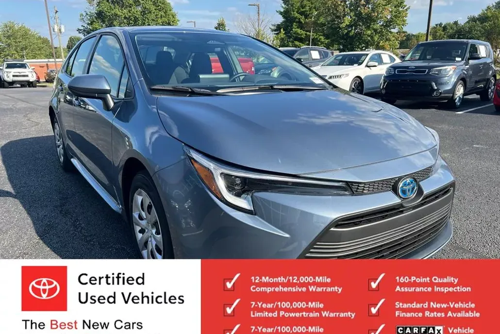 2025 Toyota Corolla Hybrid LE photo 1