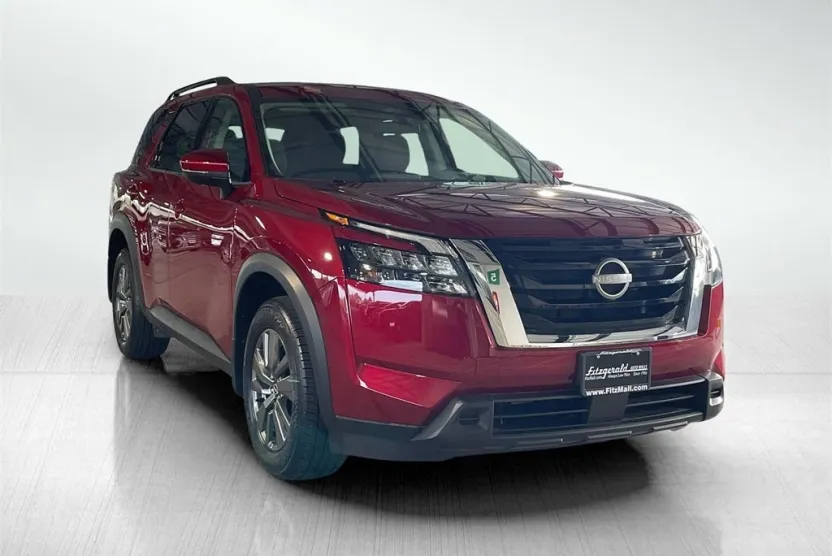 2024 Nissan Pathfinder SV photo 1