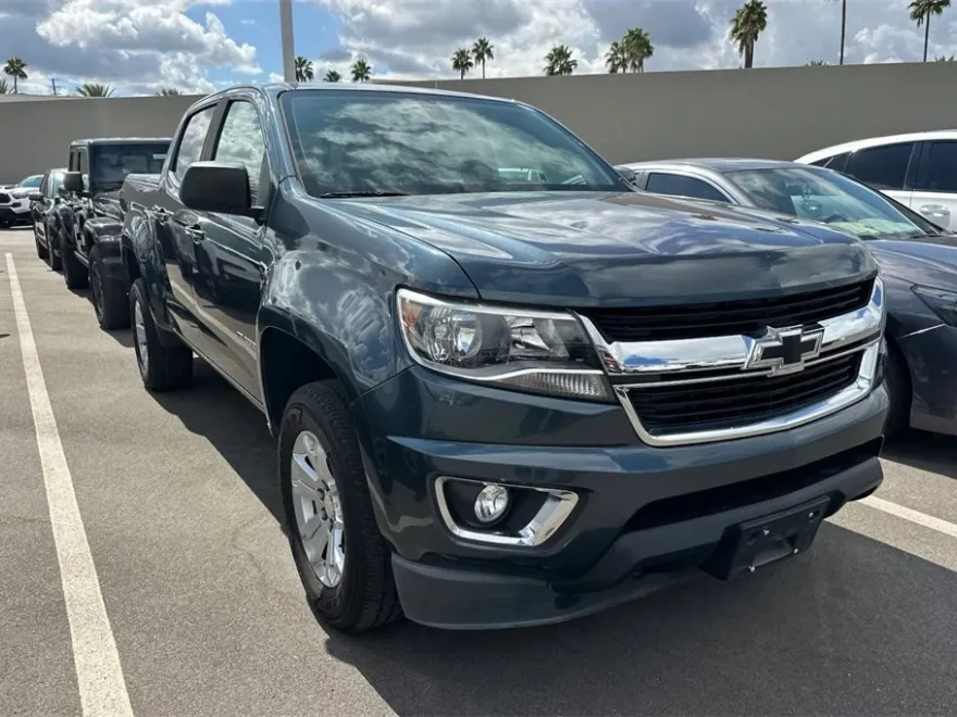 2019 Chevrolet Colorado LT photo 1