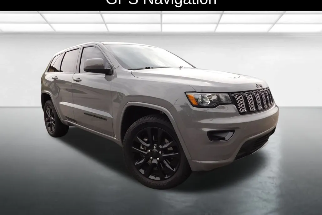 2021 Jeep Grand Cherokee Laredo photo 1