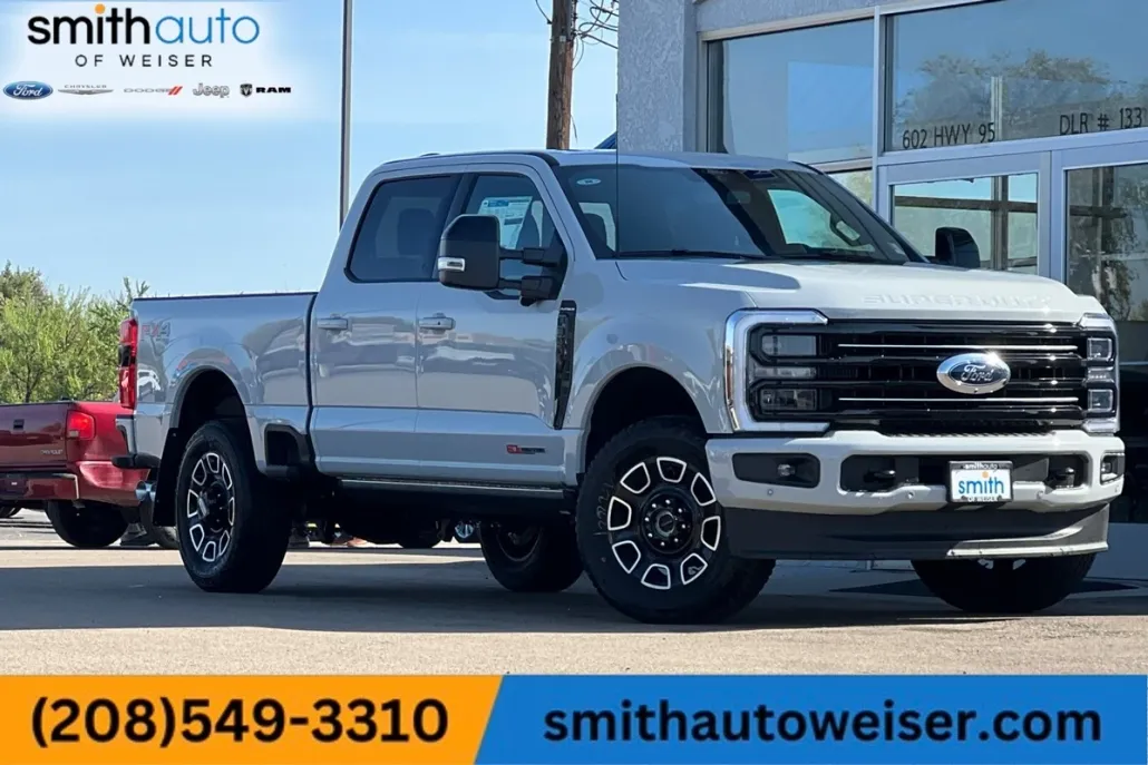 2025 Ford F-350 Platinum photo 1