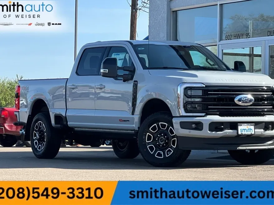 2025 Ford F-350 Platinum photo 1