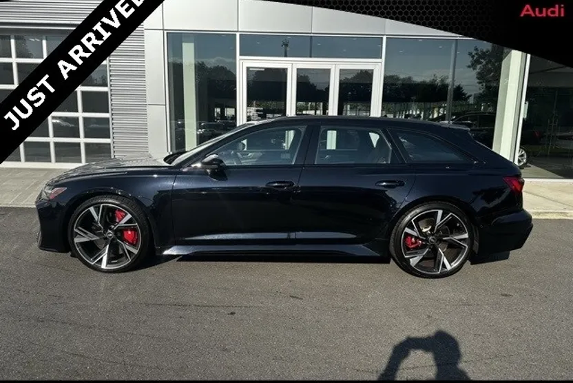 2023 Audi RS 6 Avant Base photo 1
