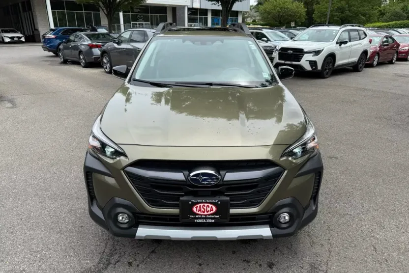 2023 Subaru Outback Limited photo 1