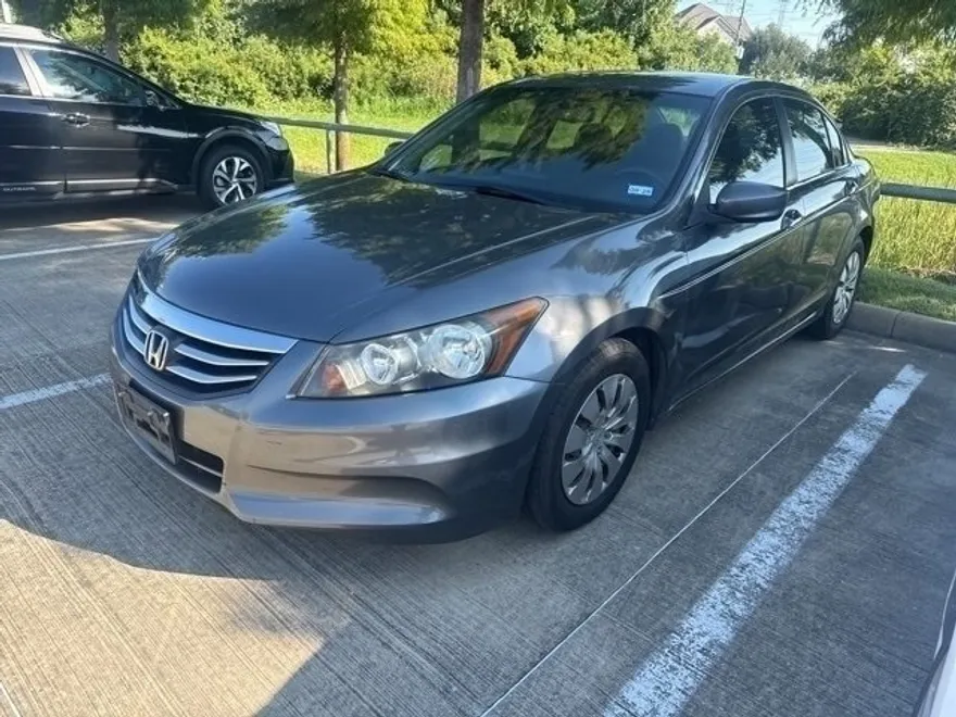 2011 Honda Accord LX photo 1
