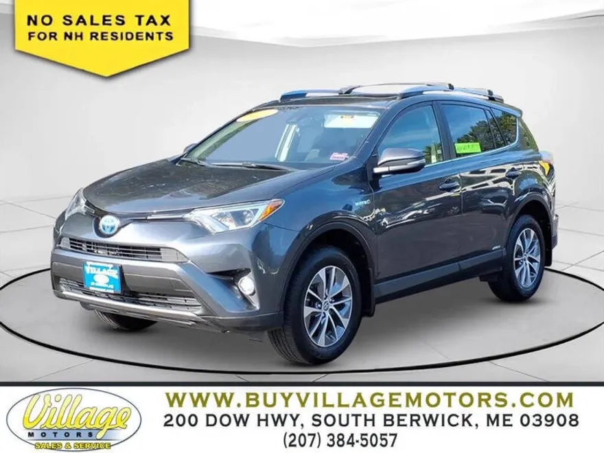 2017 Toyota RAV4 Hybrid XLE photo 1
