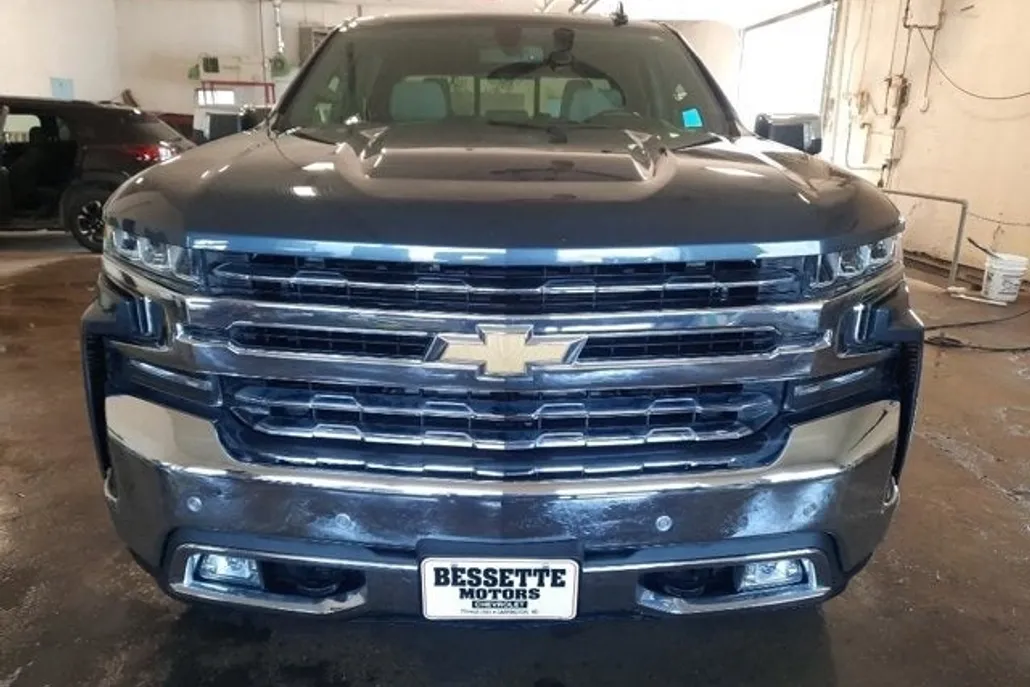 2021 Chevrolet Silverado 1500 LTZ photo 1