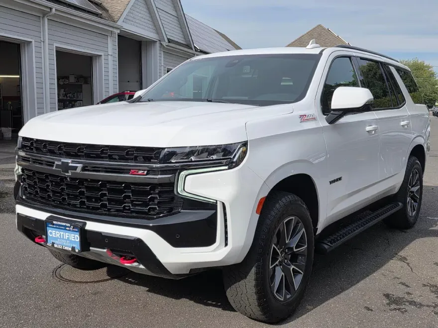 2021 Chevrolet Tahoe Z71 photo 1
