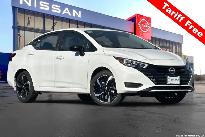 2025 Nissan Versa 1.6 SR photo 1