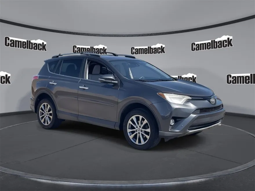 2017 Toyota RAV4 Limited photo 1