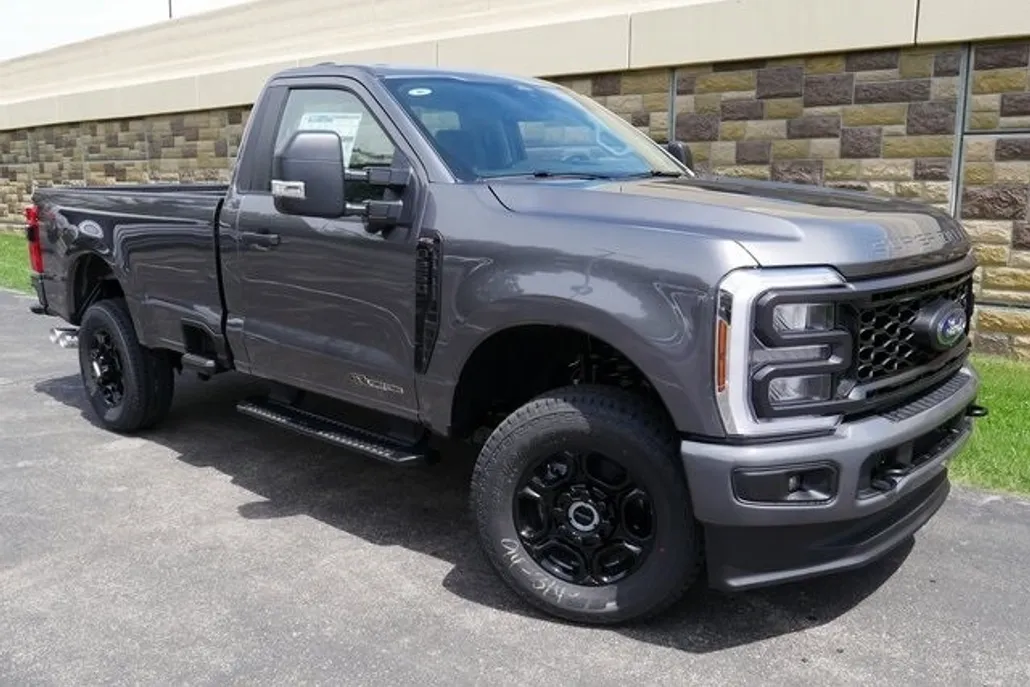 2025 Ford F-250 XL photo 1