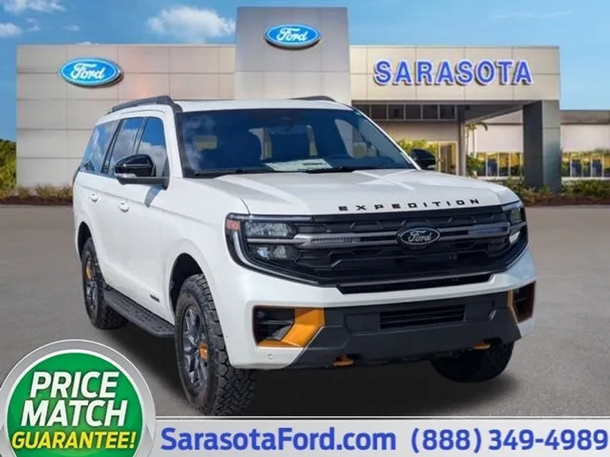 2025 Ford Expedition photo 1