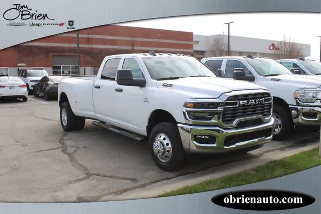 2025 Ram 3500 Tradesman photo 1