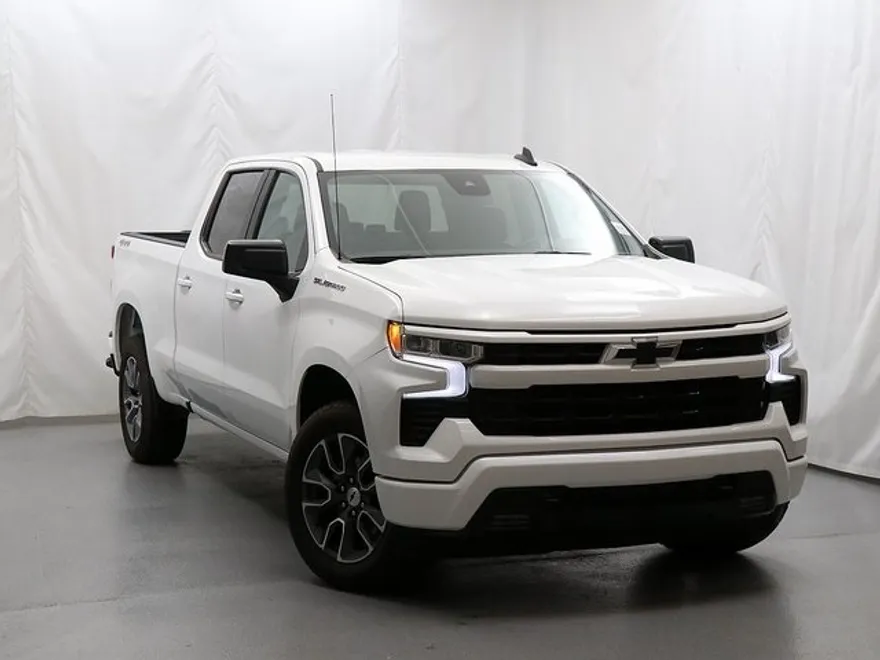 2024 Chevrolet Silverado 1500 RST photo 1
