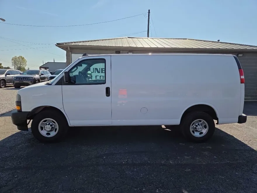 2020 Chevrolet Express 2500 Cargo photo 1