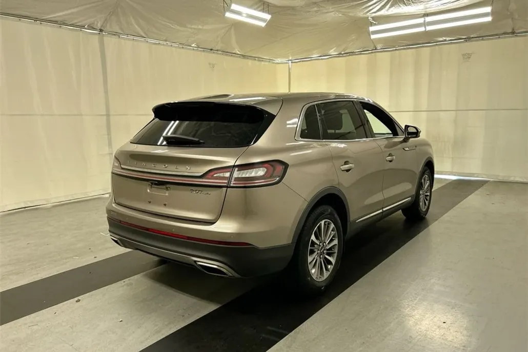 2019 Lincoln Nautilus Select photo 1