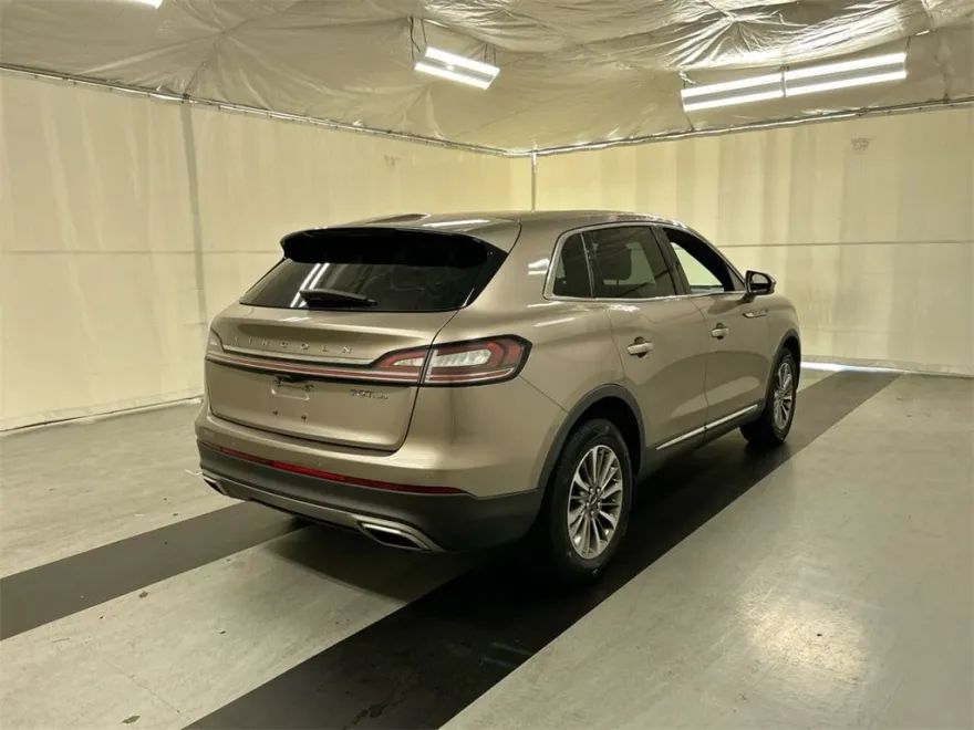 2019 Lincoln Nautilus Select photo 1