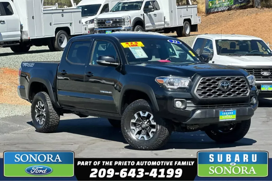 2022 Toyota Tacoma TRD photo 1